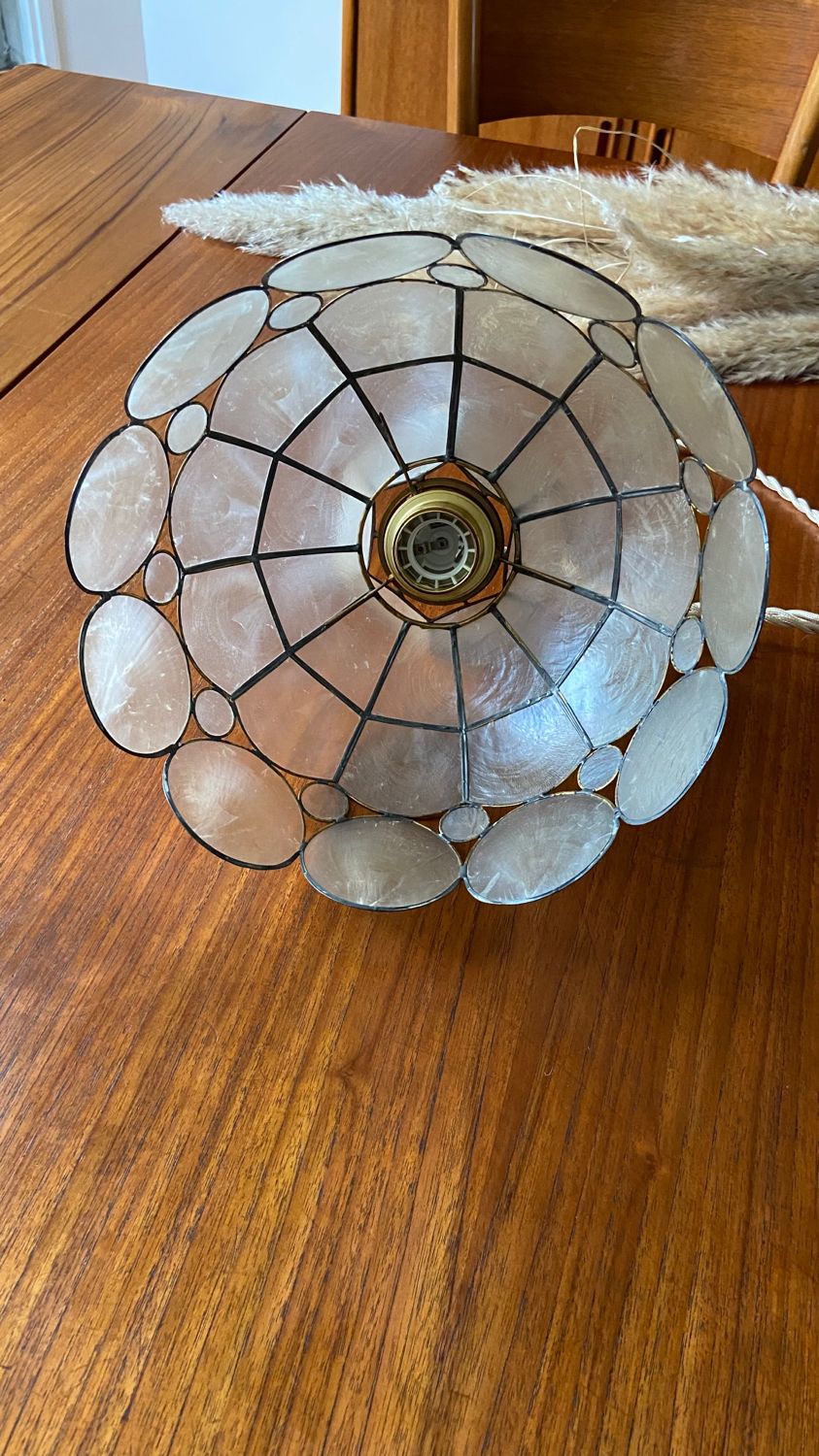 Suspension vintage en nacre et laiton