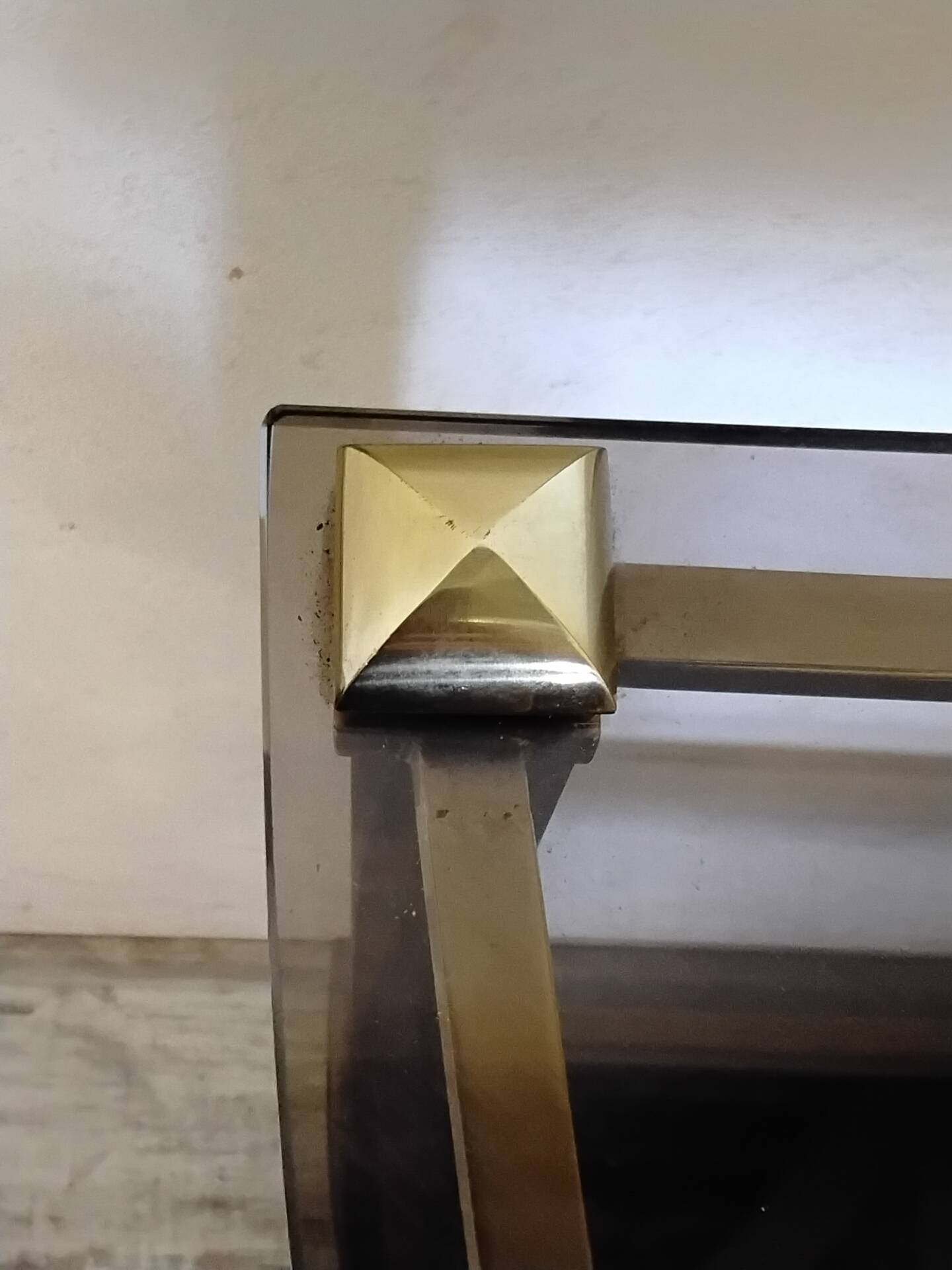 Vintage corner shelf