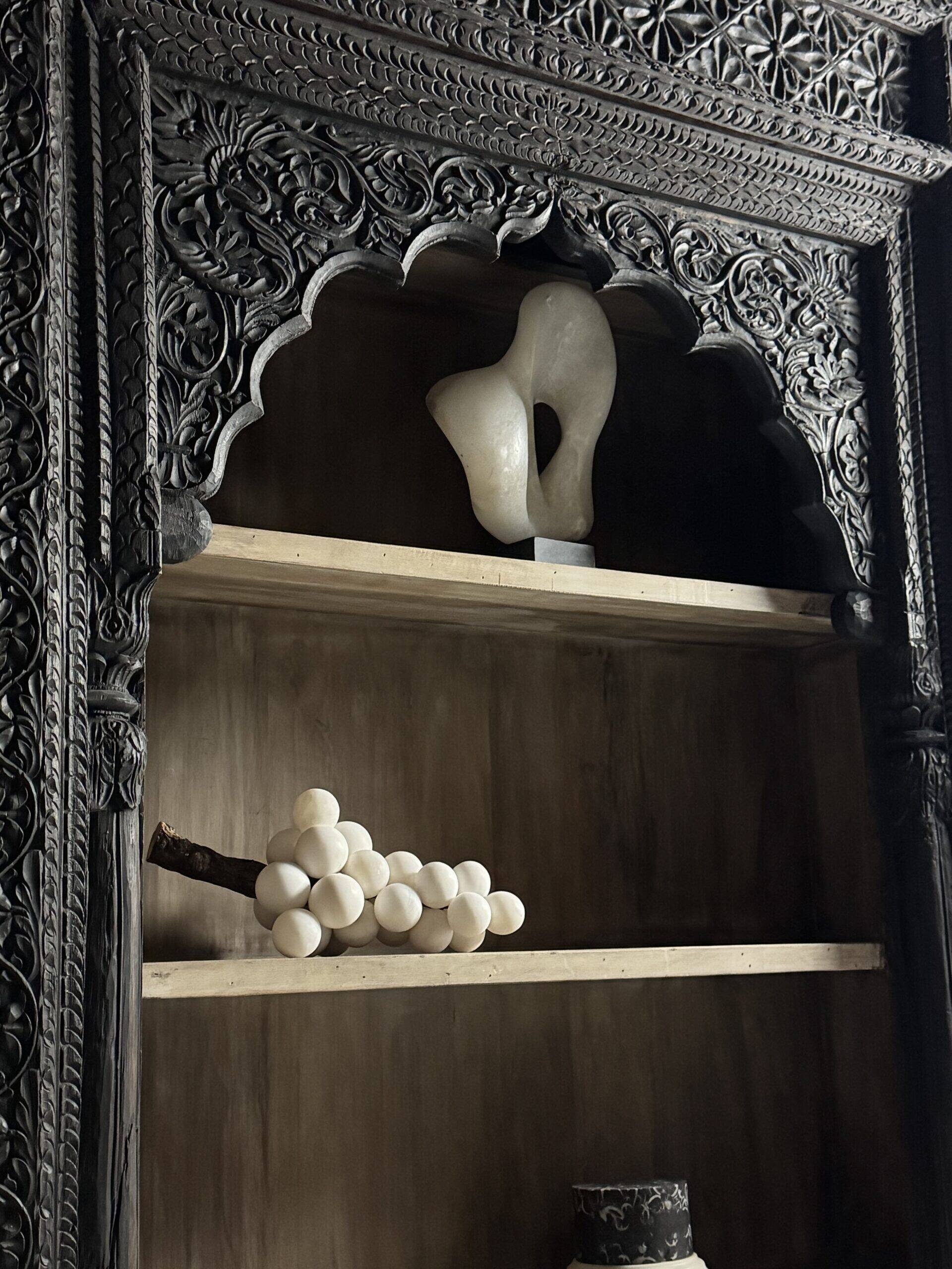 Large Asian bookcase 242cm