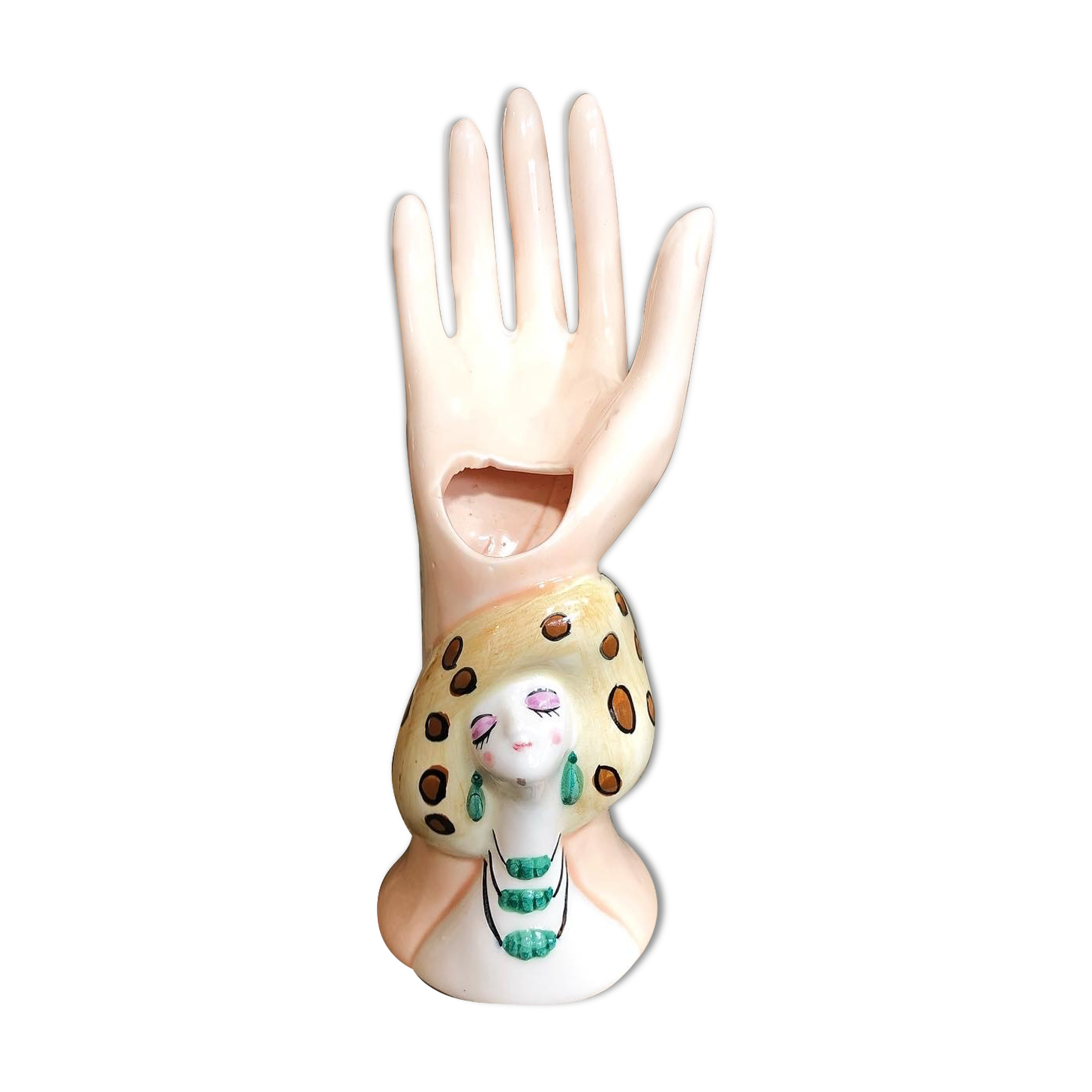 Hand baguier woman in hat