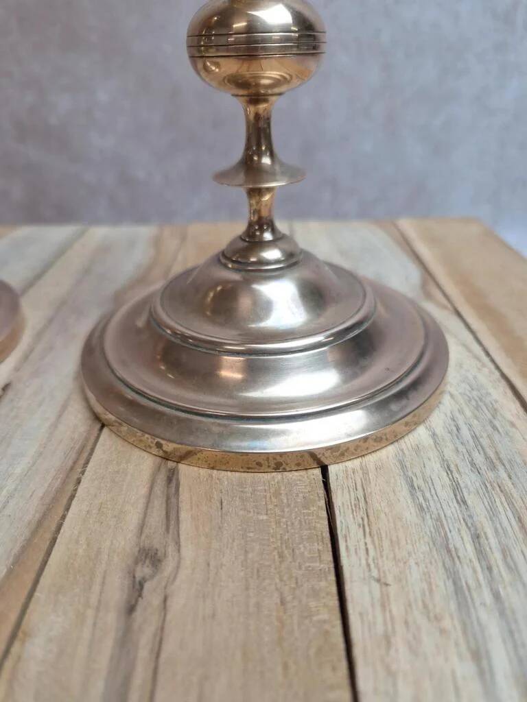 Pair of antique brass candlesticks – Classic and timeless elegance