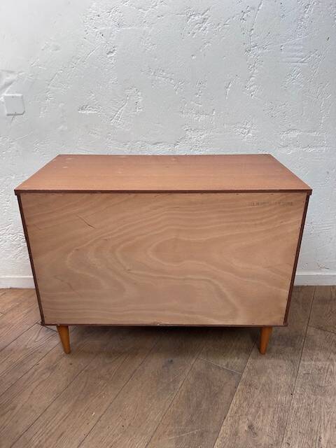 Vintage 1960s chest of drawers