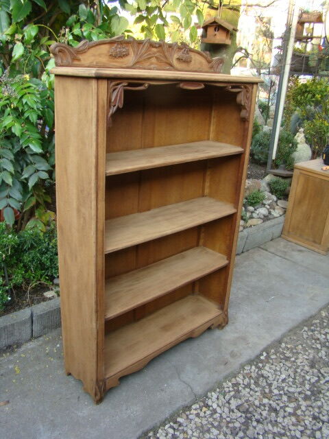 Bibus in oak art nouveau