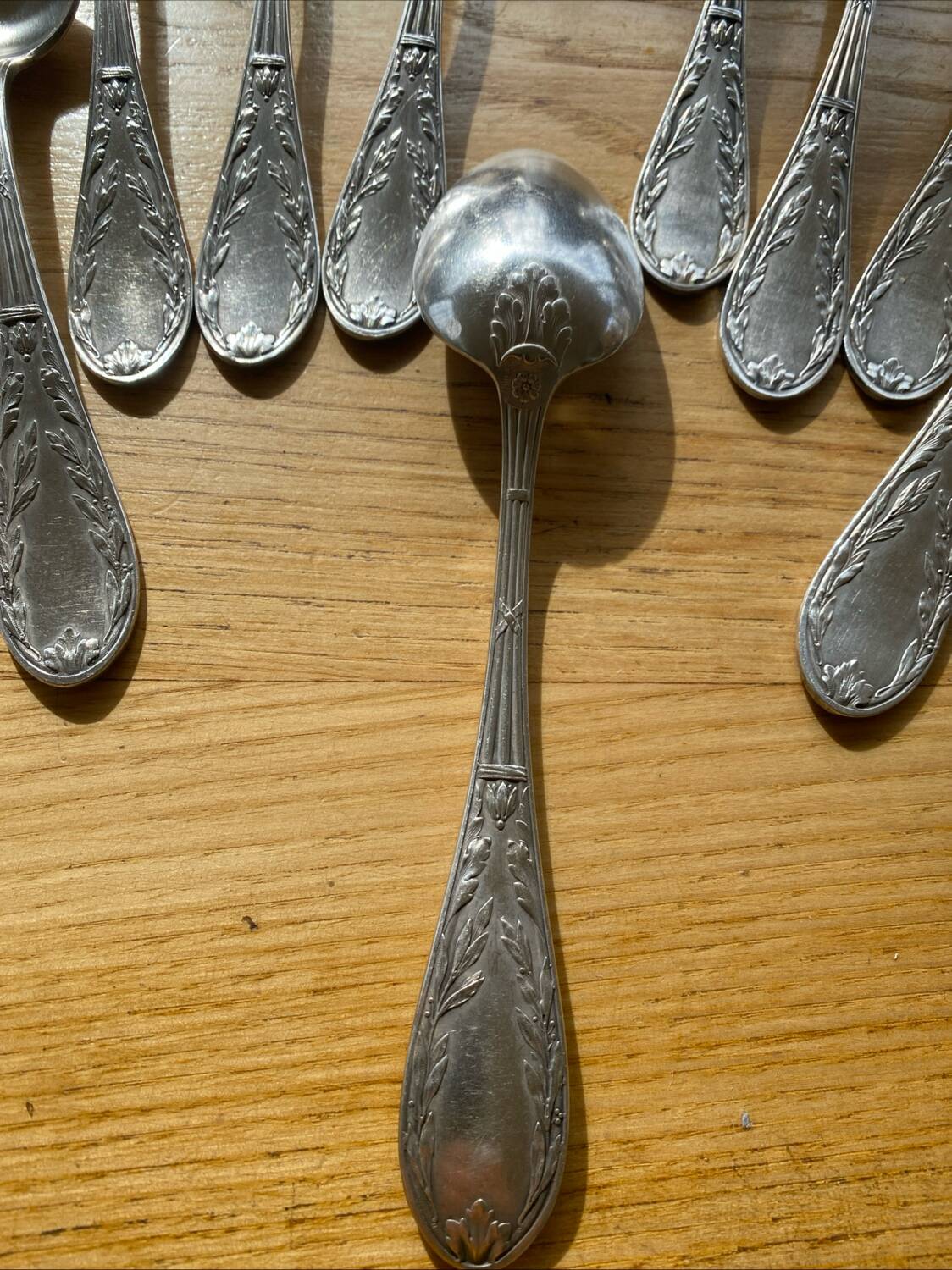 13 Apollo spoons - Silver 84g - St. Louis XVI