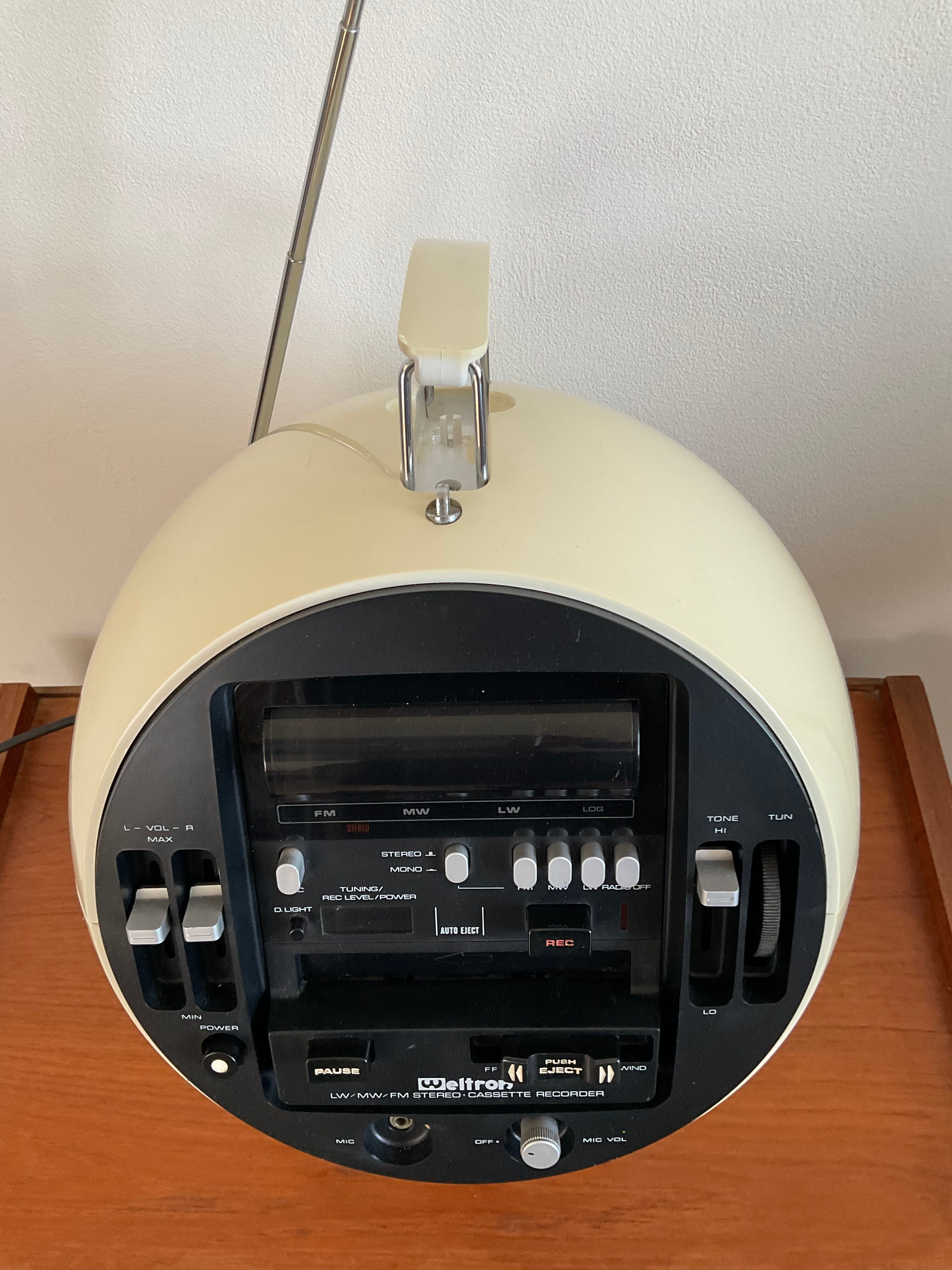 Radio Weltron Space Ball Mod. 2004 70s