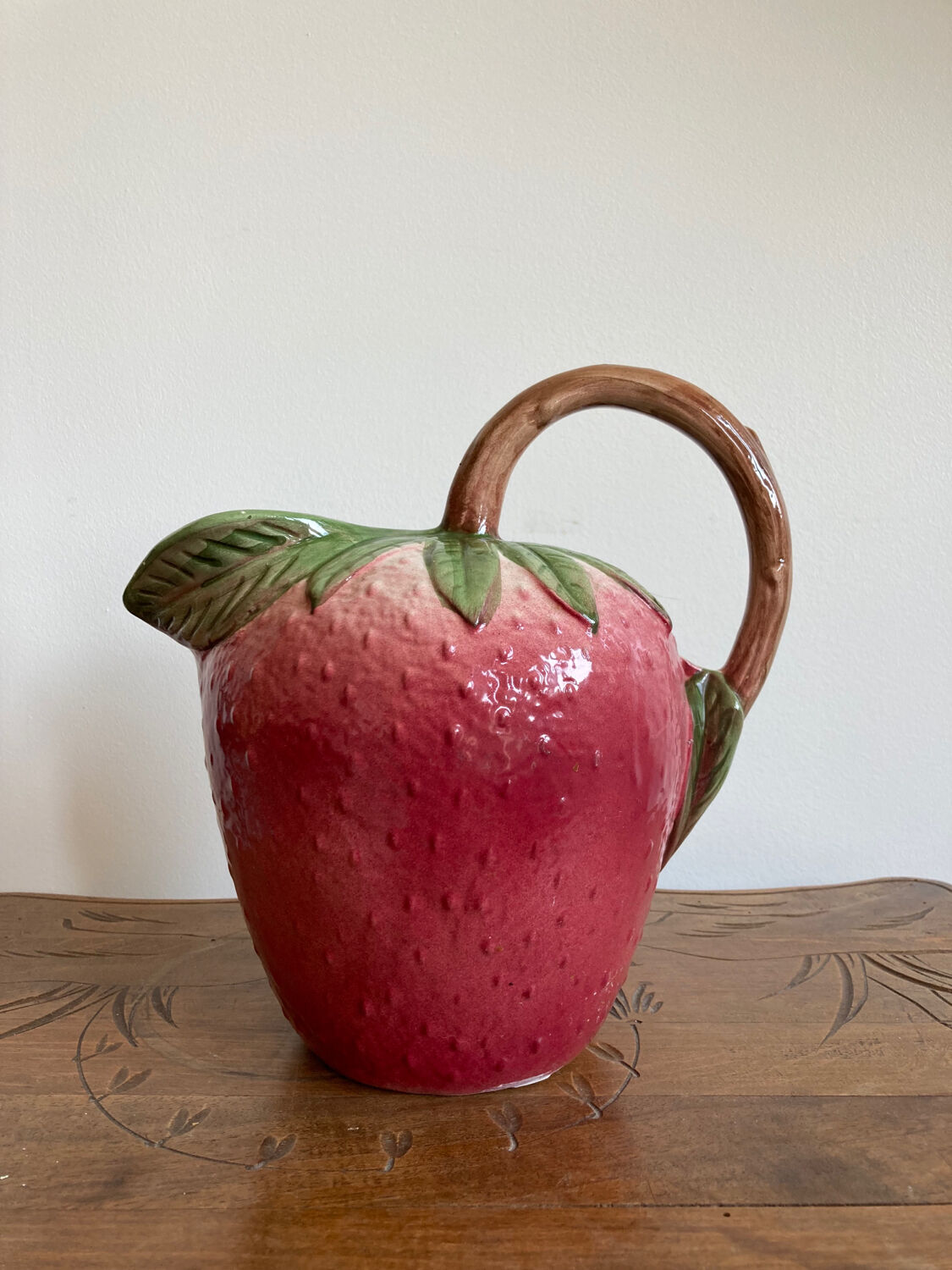 Strawberry pitcher