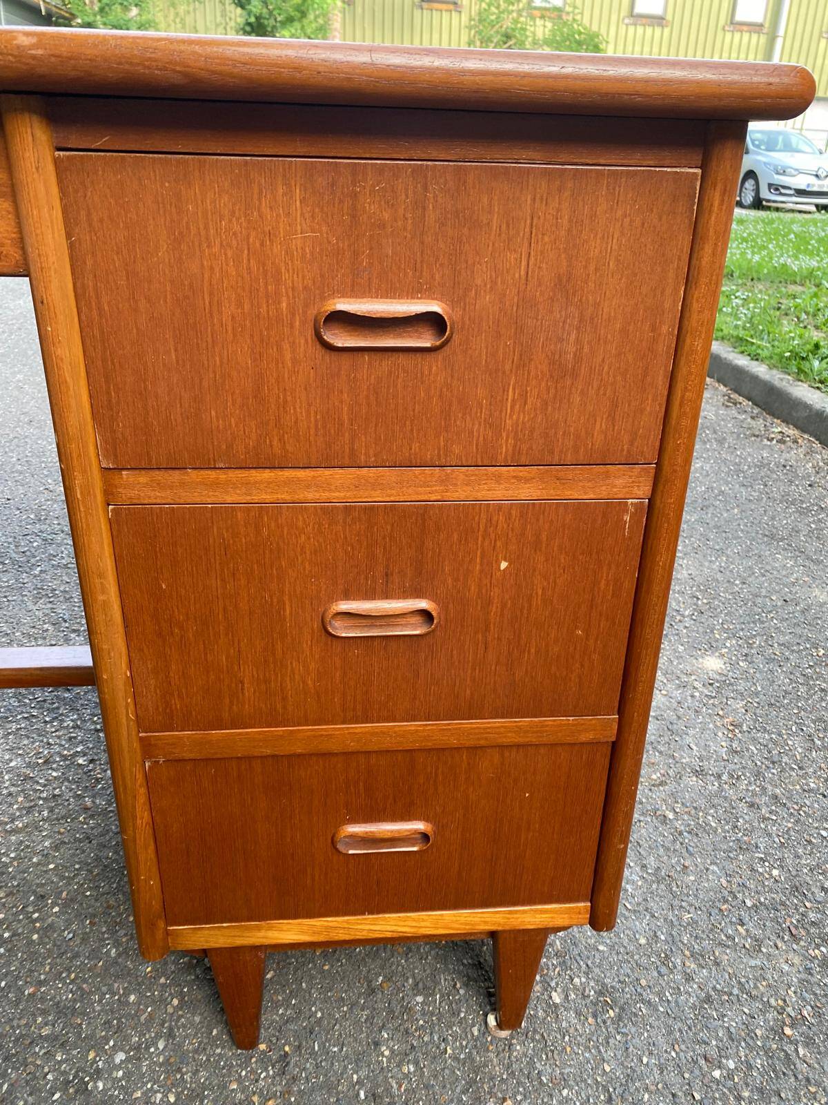 Scandinavian teak desk 1970 Denmark