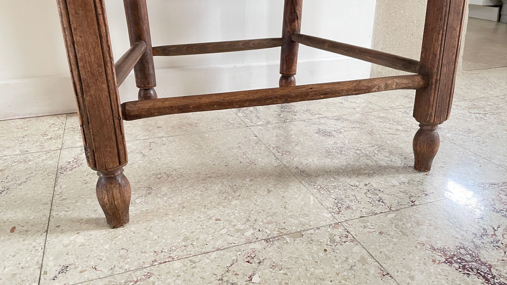 Low straw chair country style