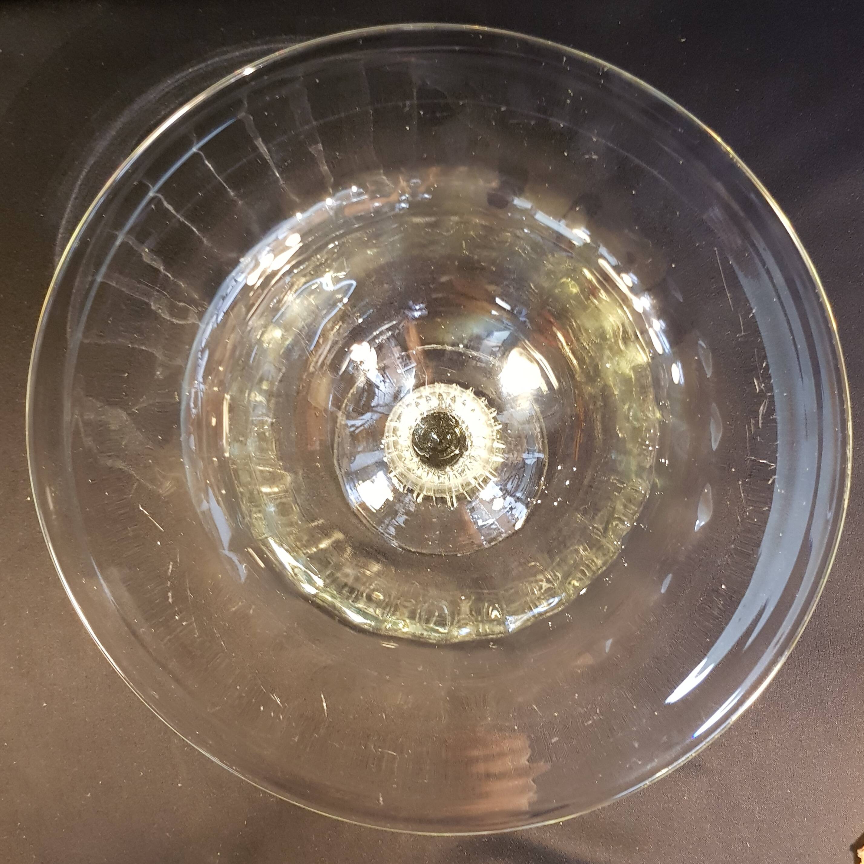 Grande coupe en verre