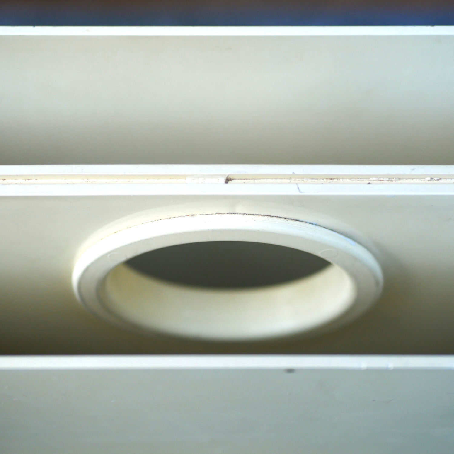 Magazine rack by Giotto Stoppino for Kartell