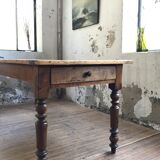 Turned legs farm table
