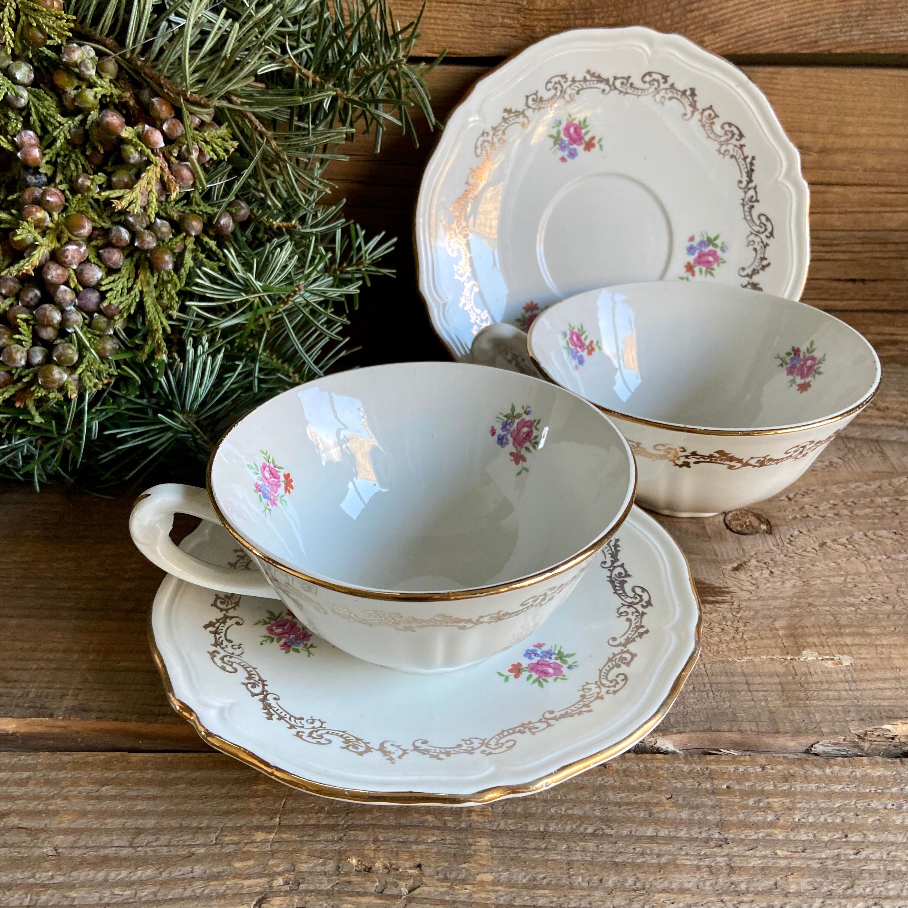 Duo of vintage floral cups