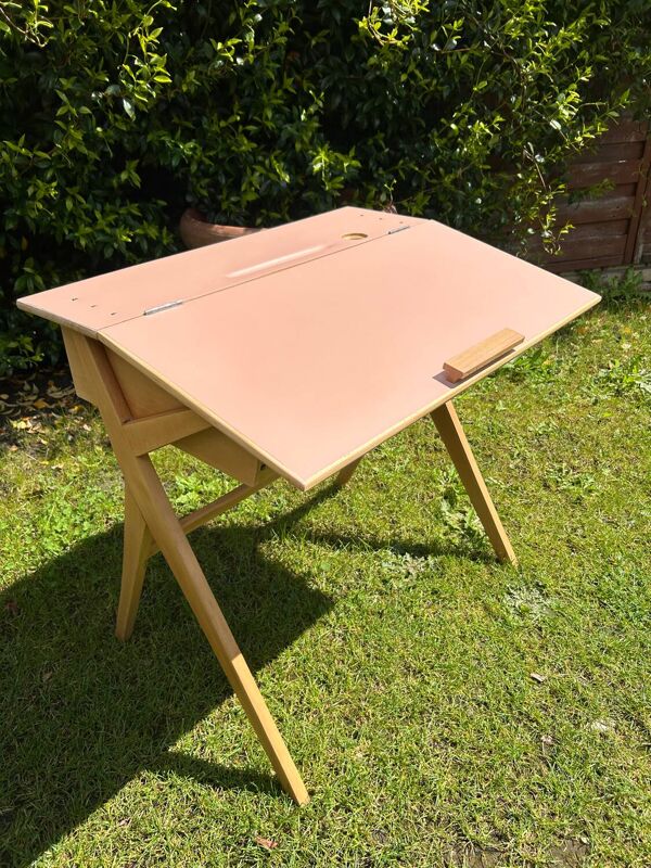 Bureau enfant pieds compas
