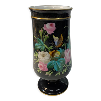 Vase Napoleon III en porcelaine de Sevres
