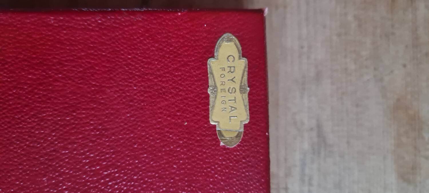 Set of 12 chiseled crystal knife holders