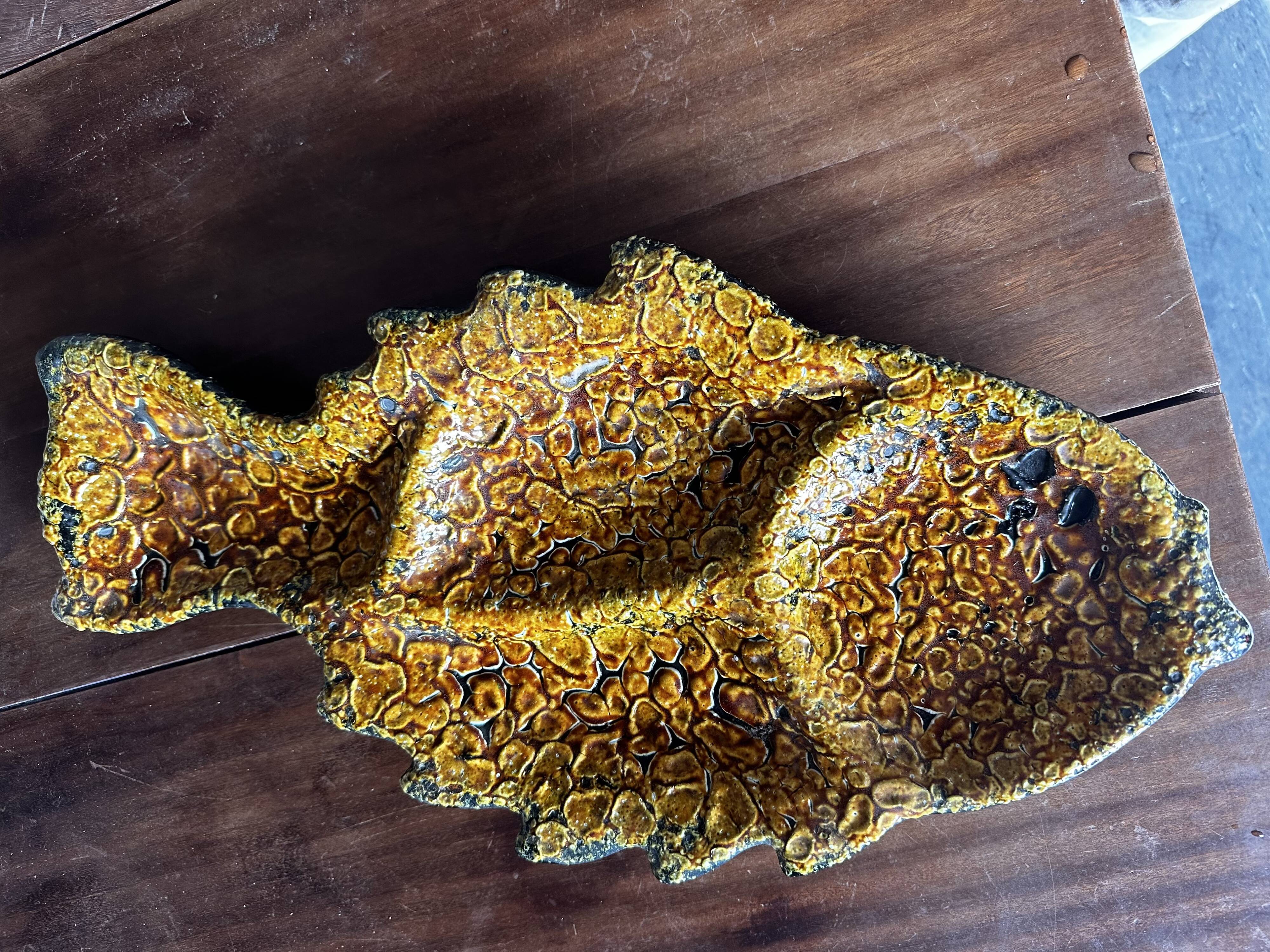 Vallauris appetizer dish in fat lava earthenware in the shape of a fish