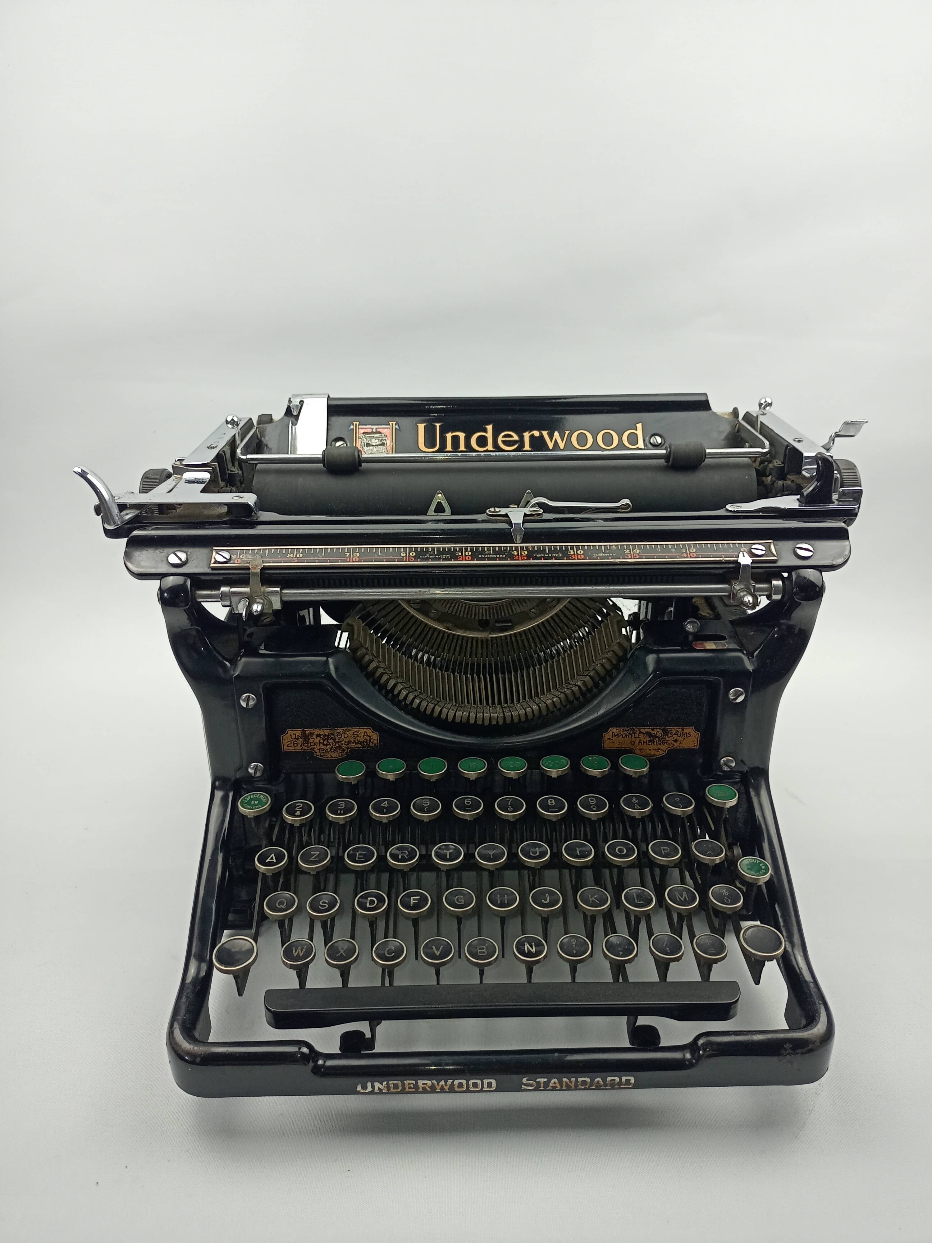 Underwood No. 5 of 1911 typewriter - Standard - Champion