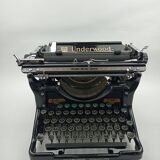 Underwood No. 5 of 1911 typewriter - Standard - Champion