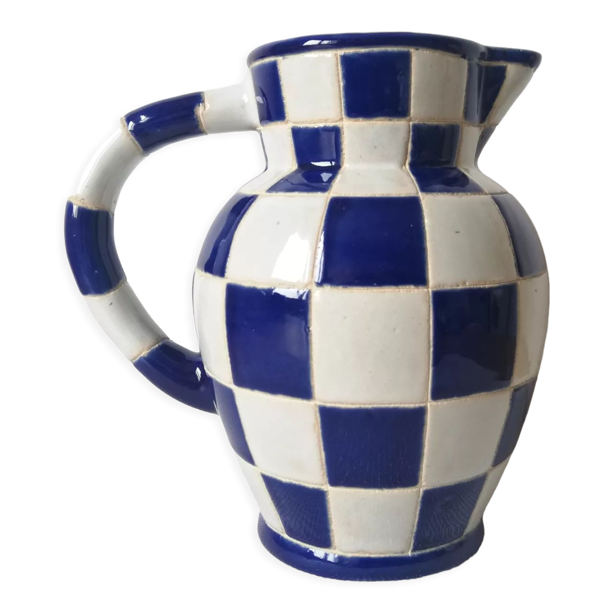 Checkerboard pitcher