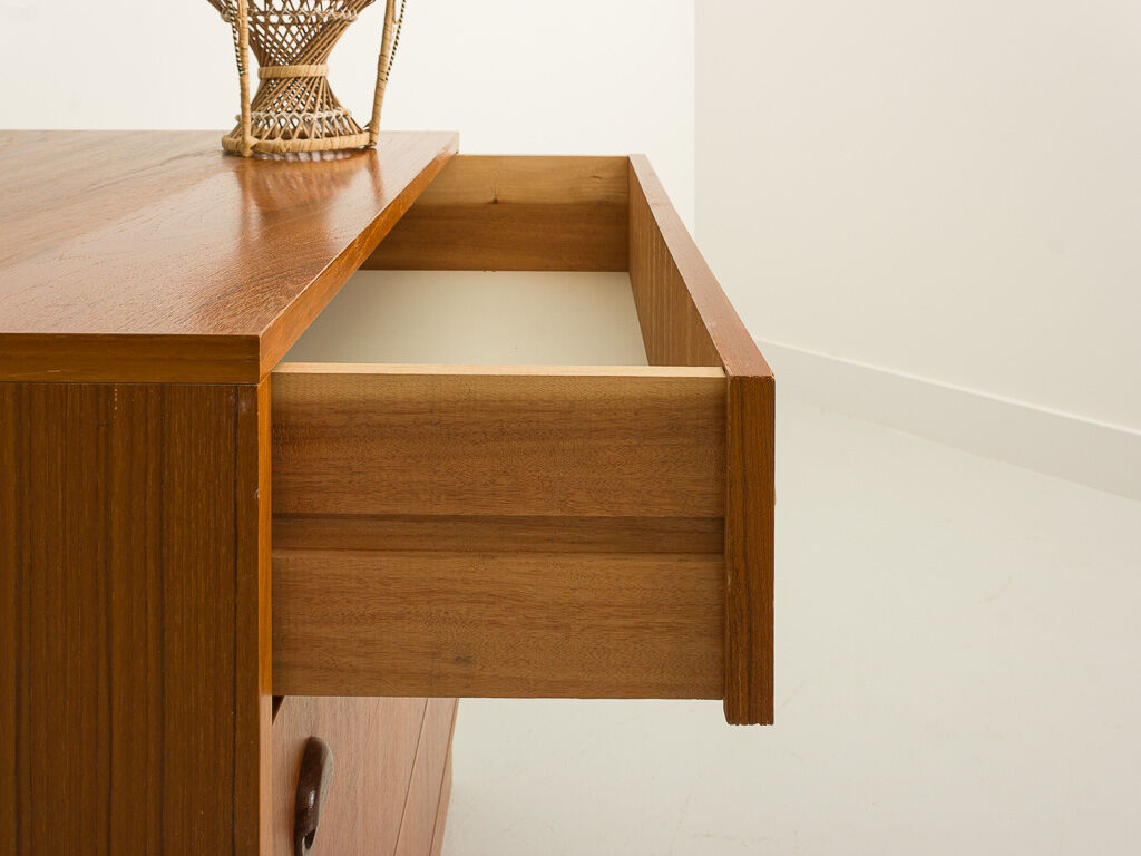 Commode en teck avec 4 tiroirs