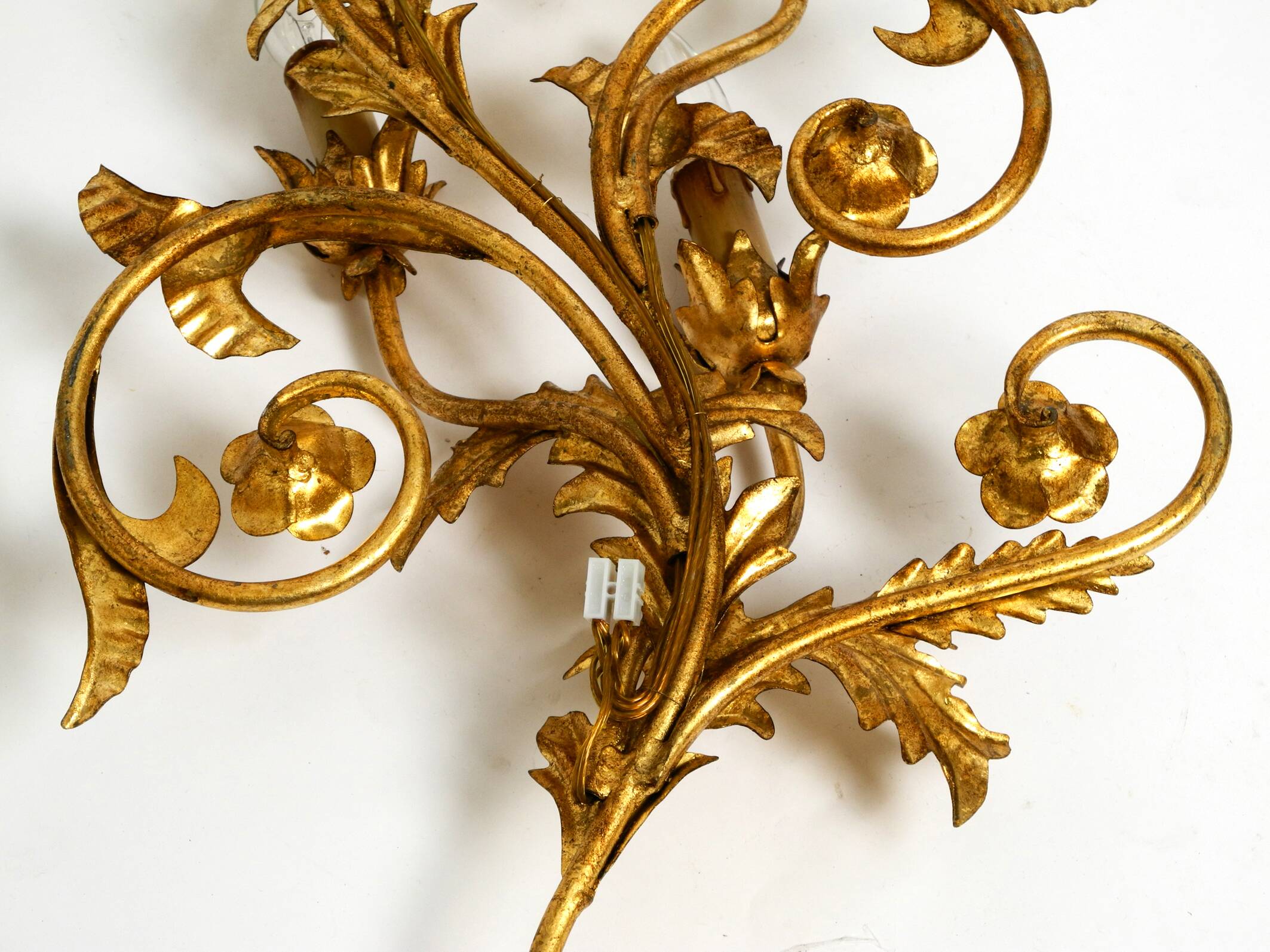 XL 1960s Italian gold-plated wall lamp with four sockets | heigh 80ccm