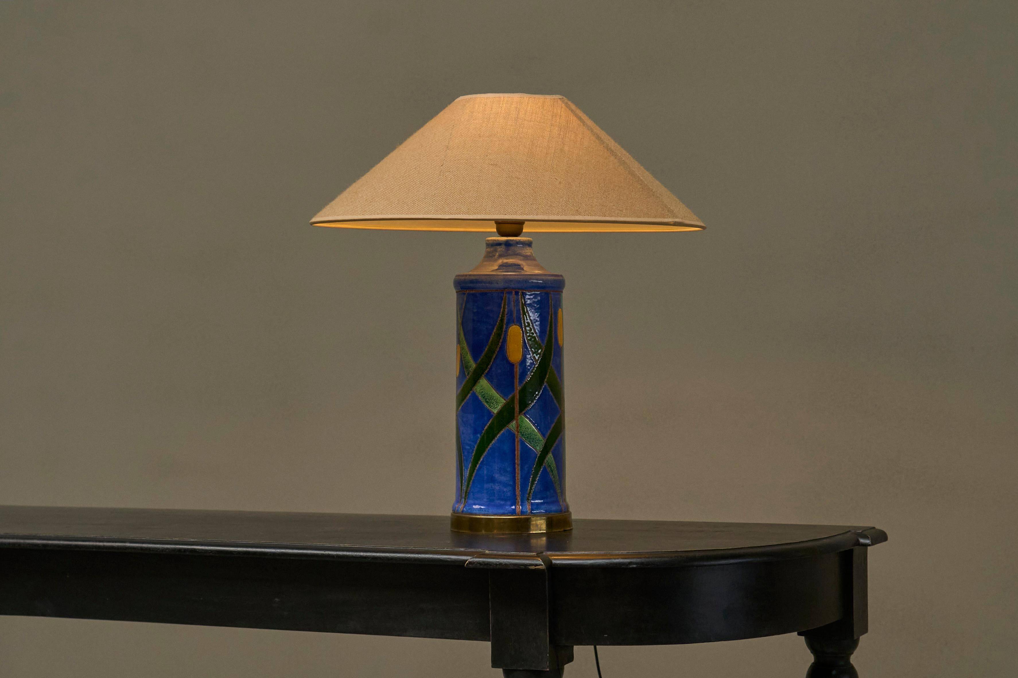 'Reed' table lamp in pottery and brass, mid-century style, 1960.
