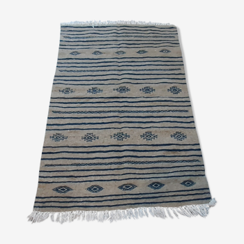 Tapis gris, en laine, berbère, marocain 150 x 100cm