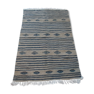 tapis gris, en laine, berbère, marocain 150 x 100cm
