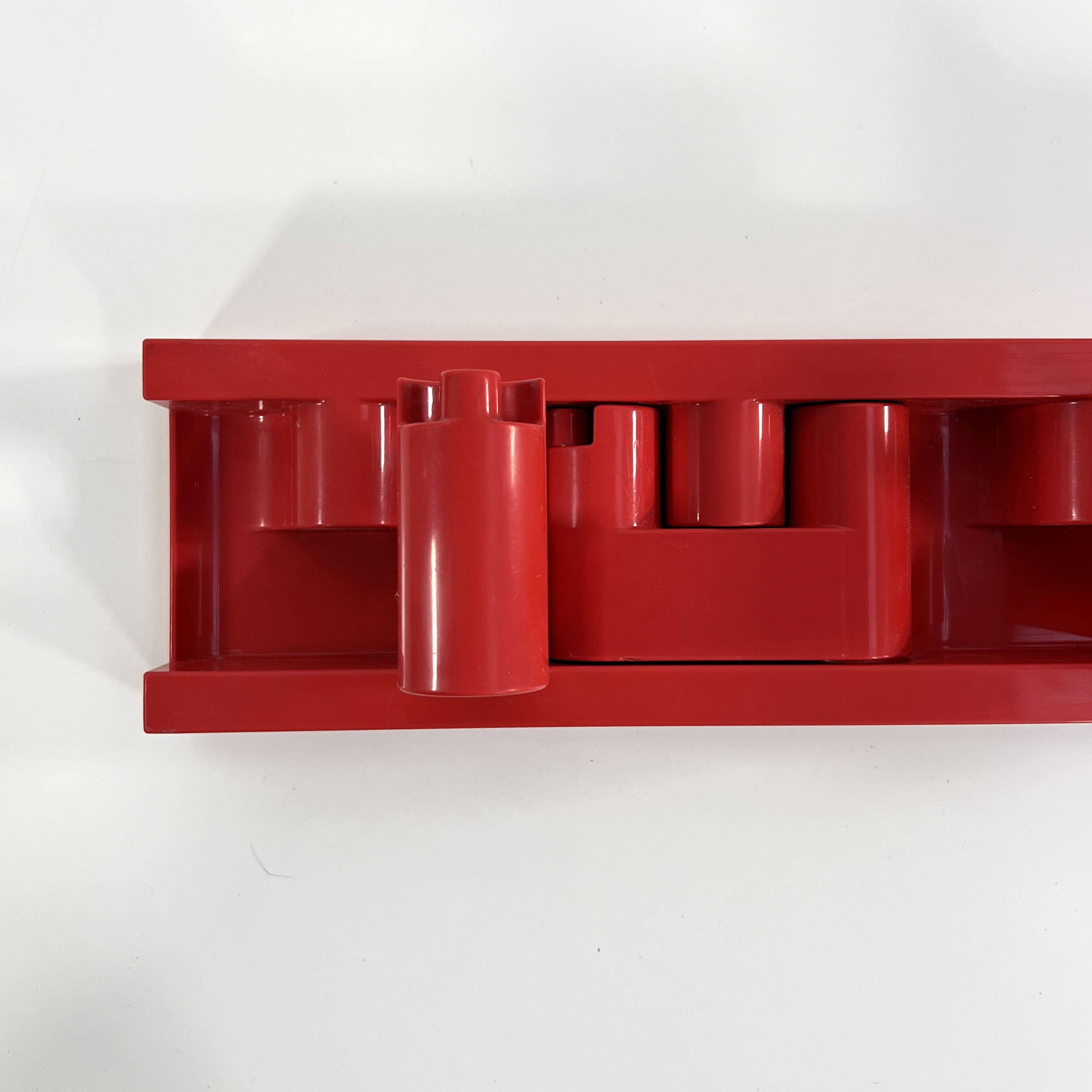 Red wall-mounted coat rack Minivip by Benanti & Brunori for Velca Legnano