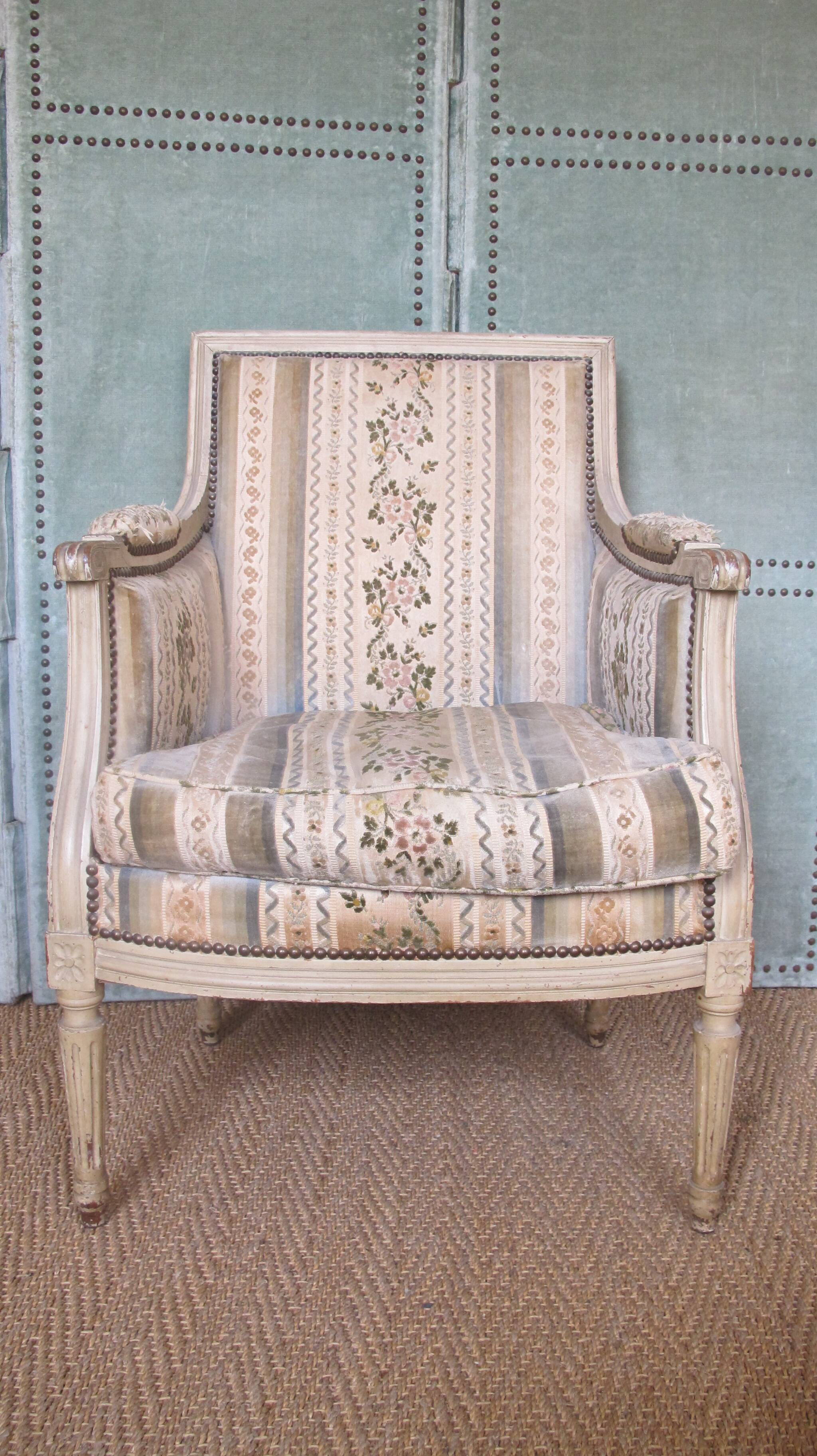 Louis XVI Shepherdess, 19th century copy, upholstered, beautiful antique chiseled