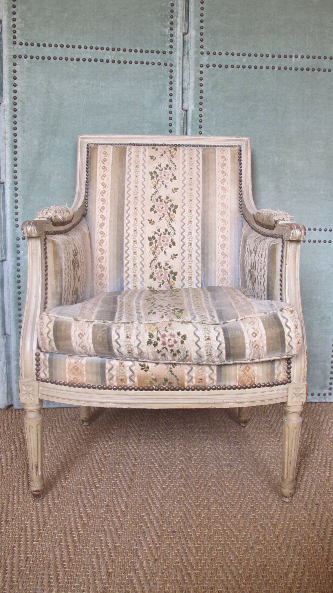 Louis XVI Shepherdess, 19th century copy, upholstered, beautiful antique chiseled