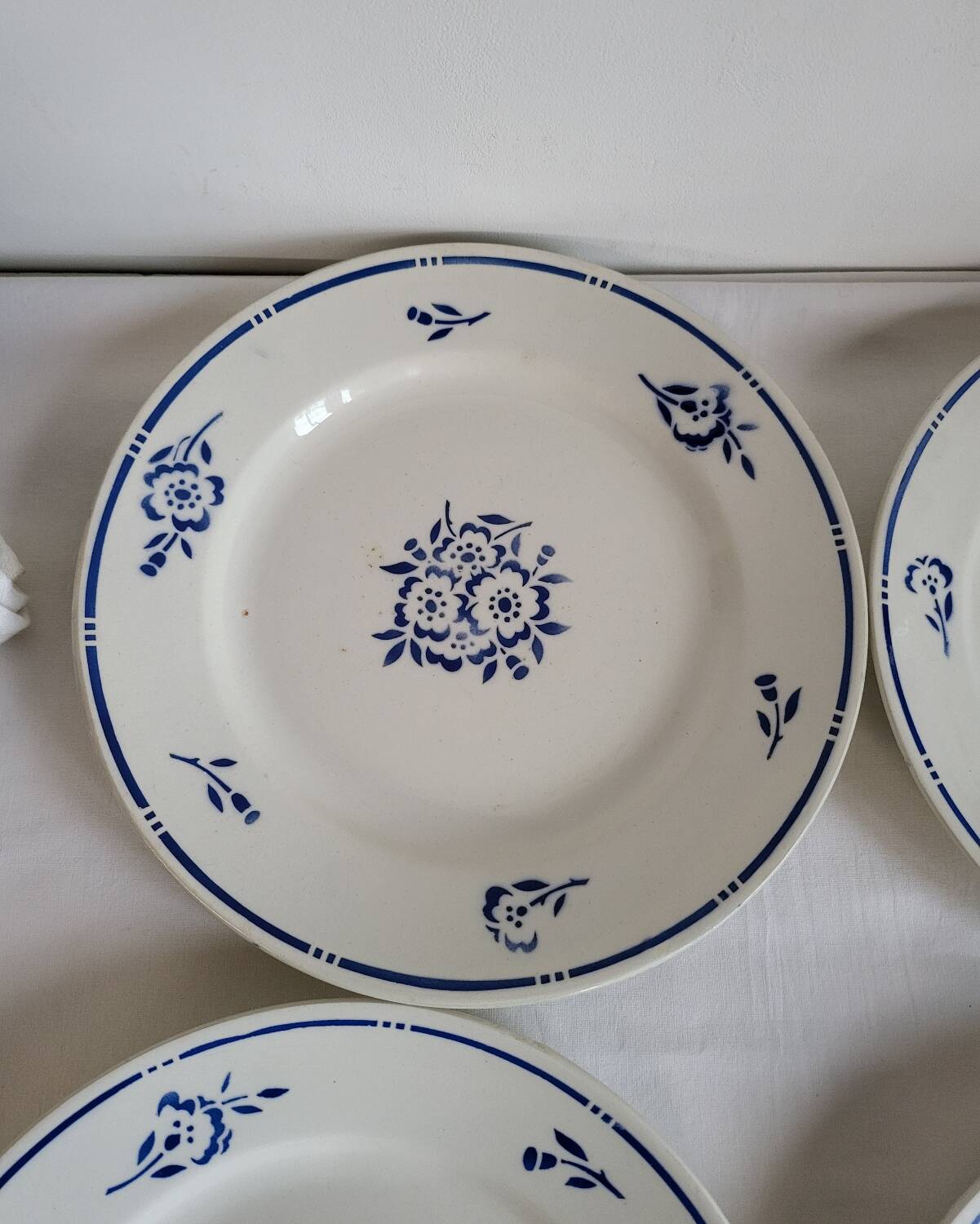 6 Flat Plates in earthenware Moulin des Loups & Hamage model Lucien