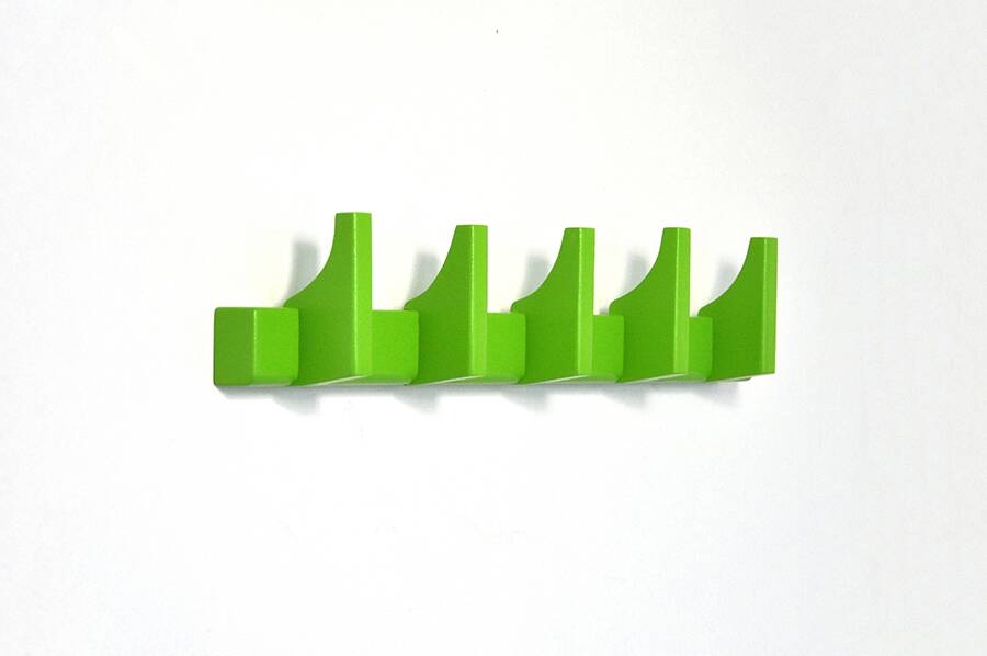 Wall-mounted coat rack in solid wood