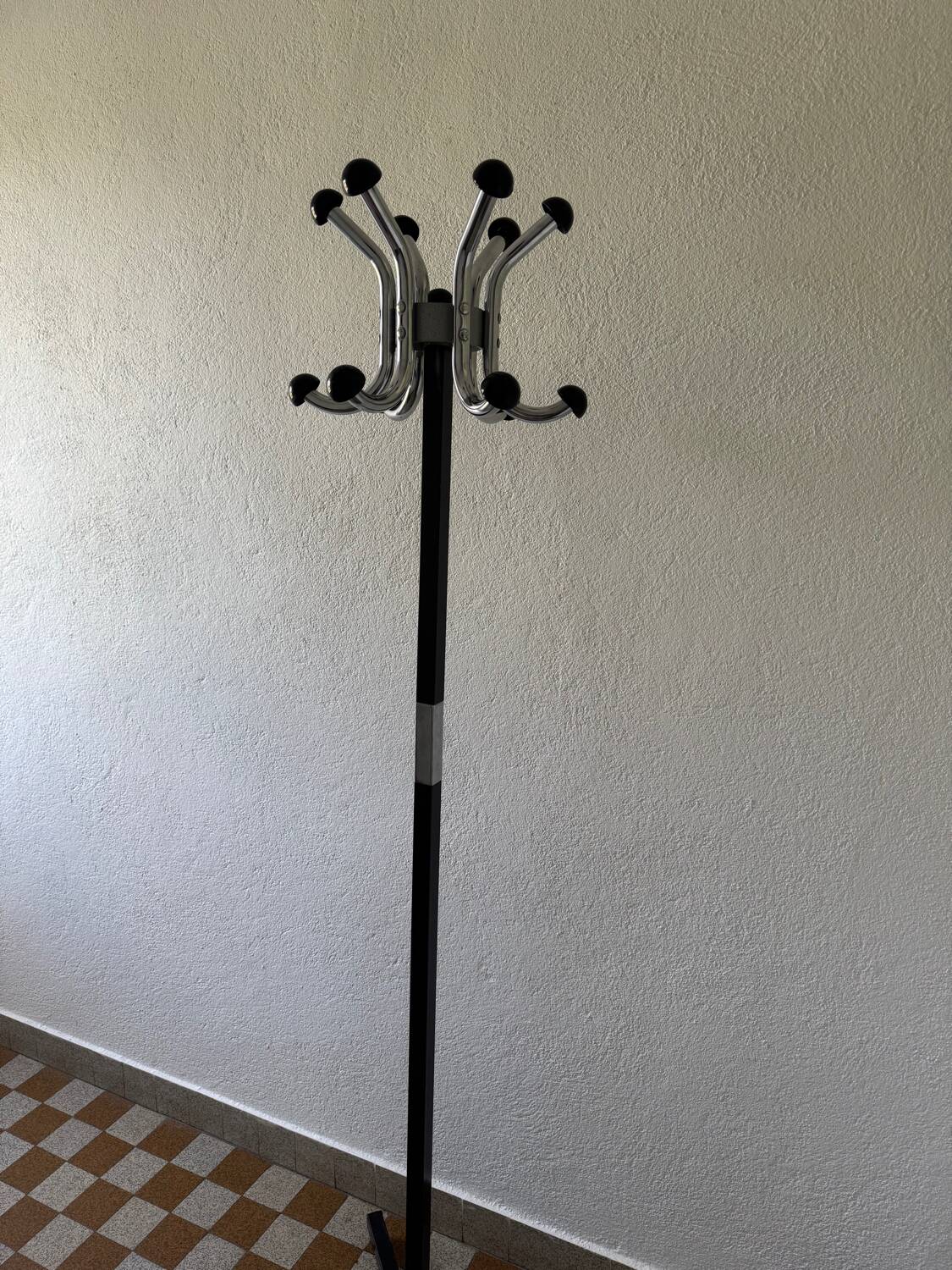 Coat rack/parrot cloakroom 70s