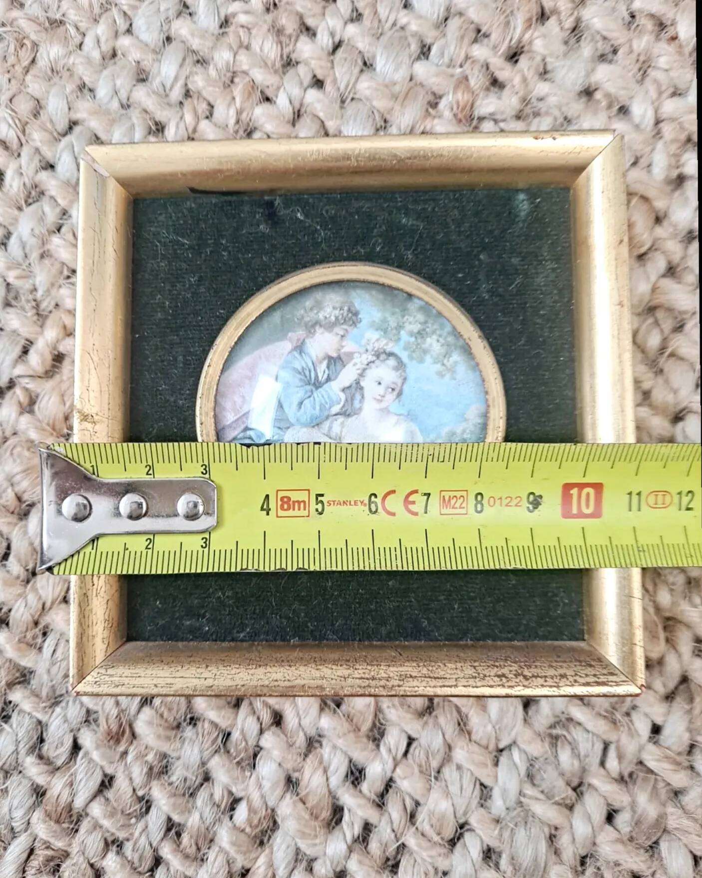 Miniature Romantic scene in gilded wood and velvet