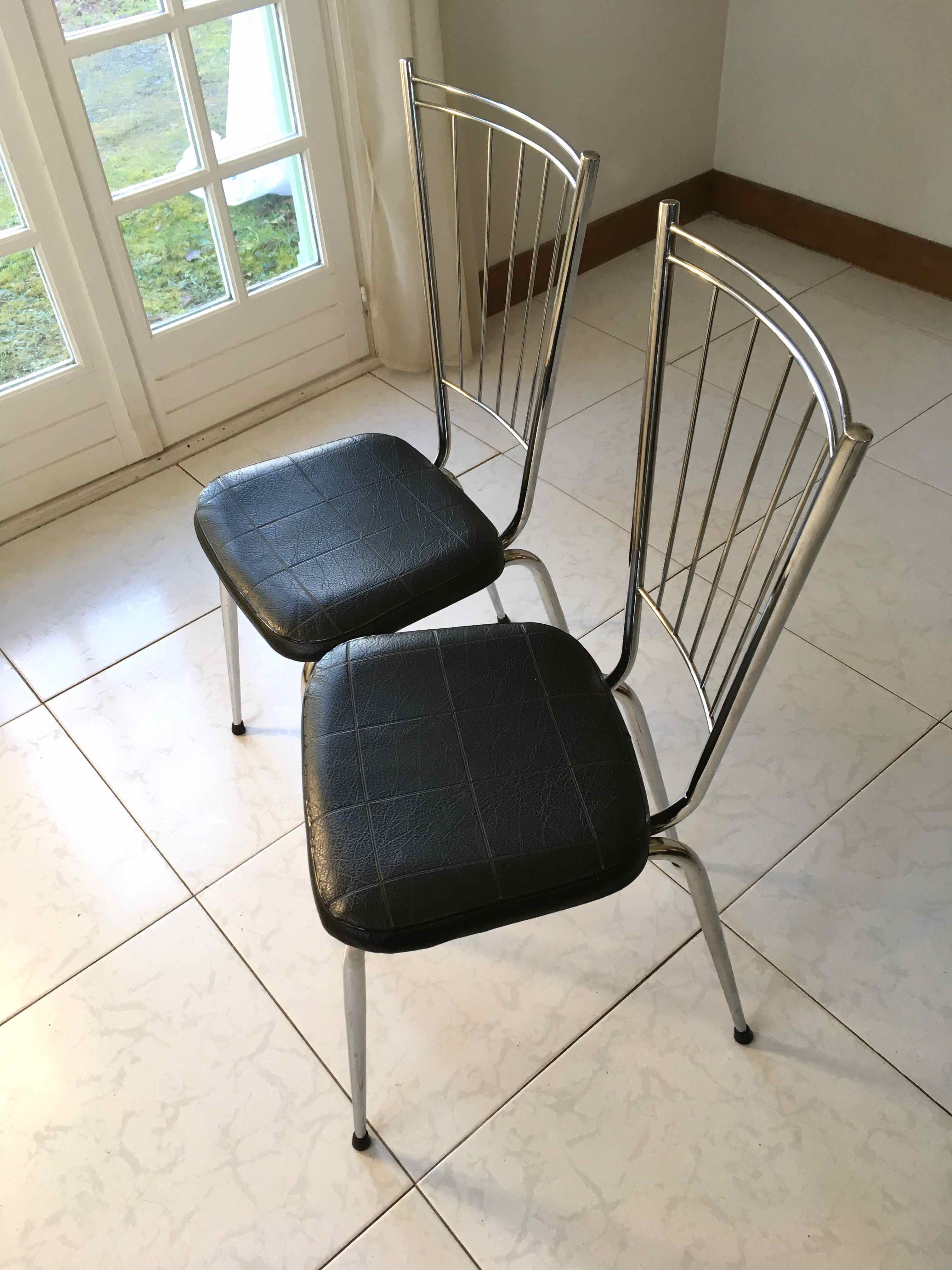 Pair of chairs design 1960-70