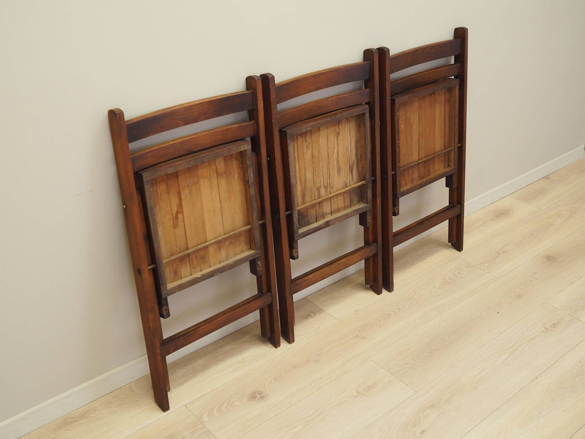 Set of three pine chairs, 1990s, Scandinavian design, manufacture: Denmark