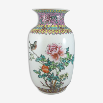 Chinese porcelain vase