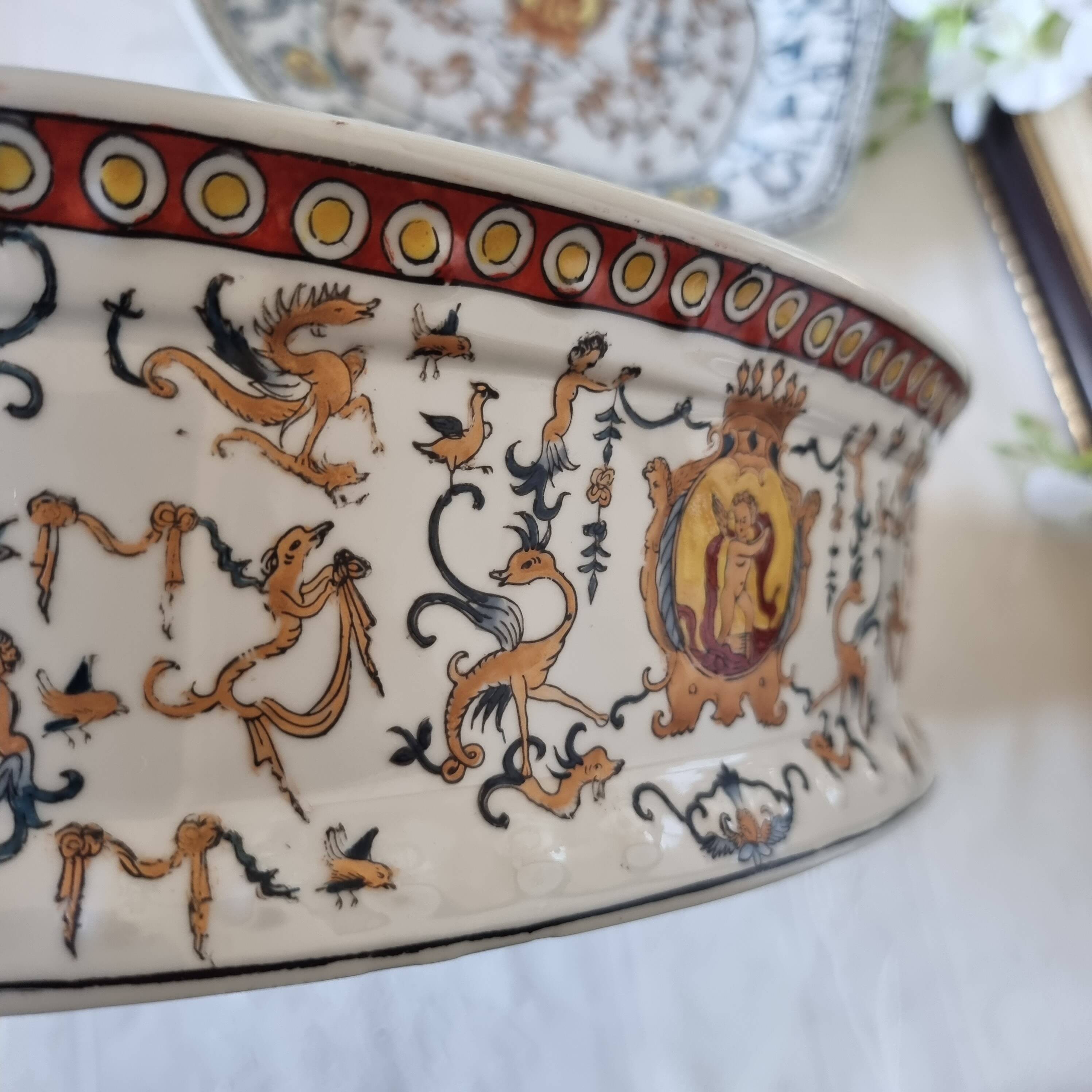 Hand-painted Toussi Court plate or tray and planter set