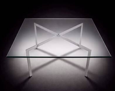 Table basse Barcelona par Ludwig Mies Van Der Rohe