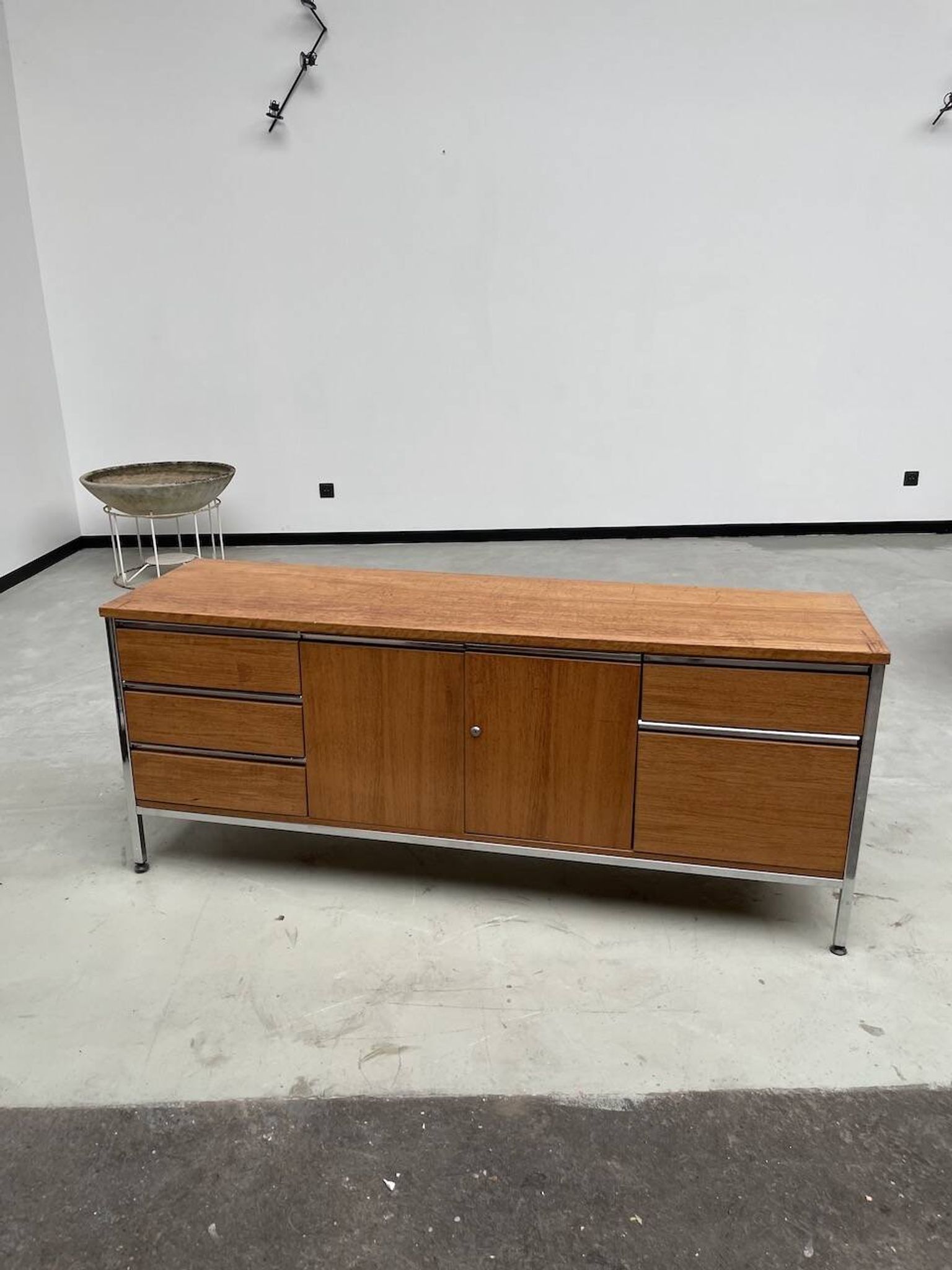 1960s modernist enfilade