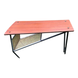 Table basse teck avec porte revue années 60