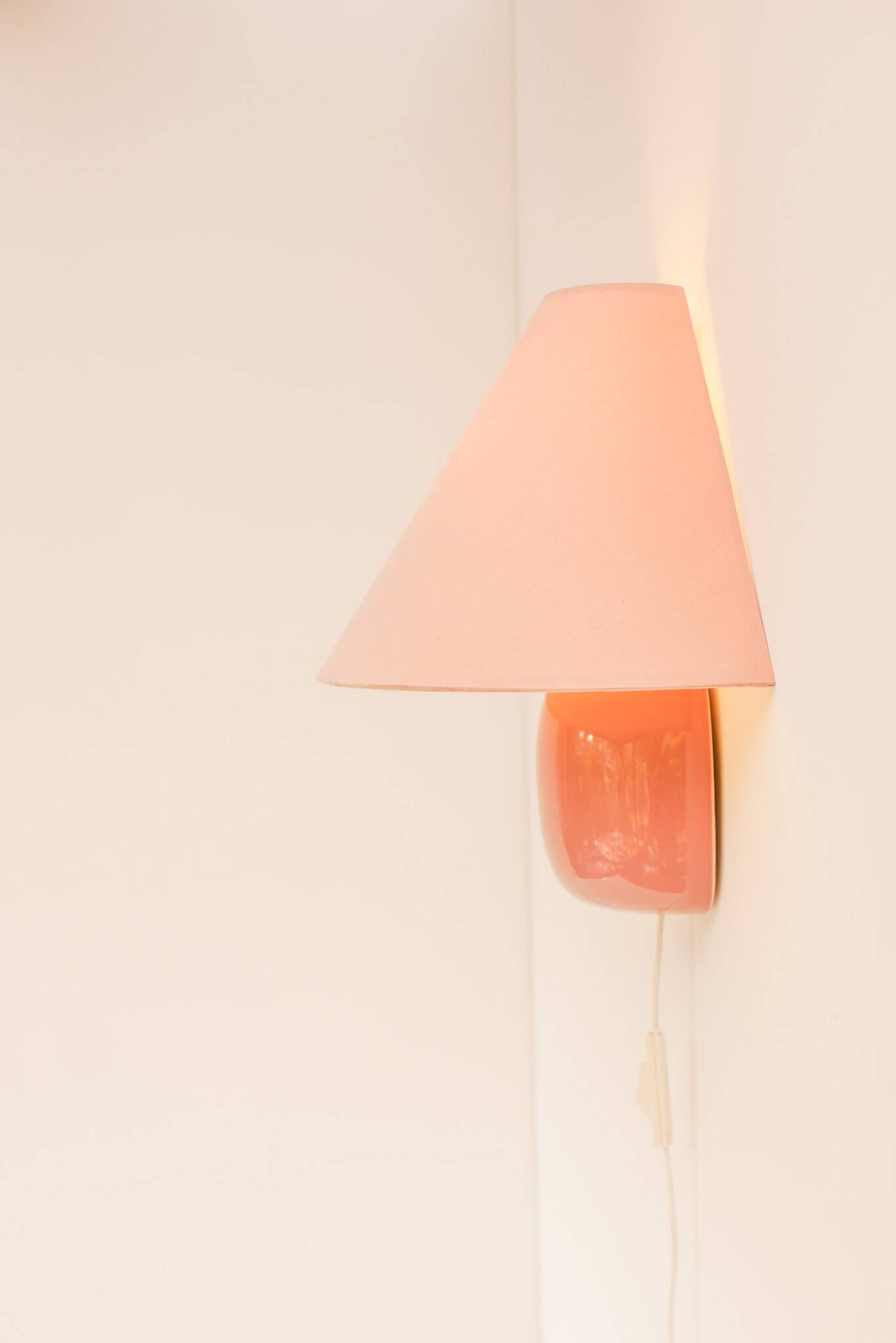 Vintage IKEA 80s sconce. A wall mounted lamp classic semi-round in pink