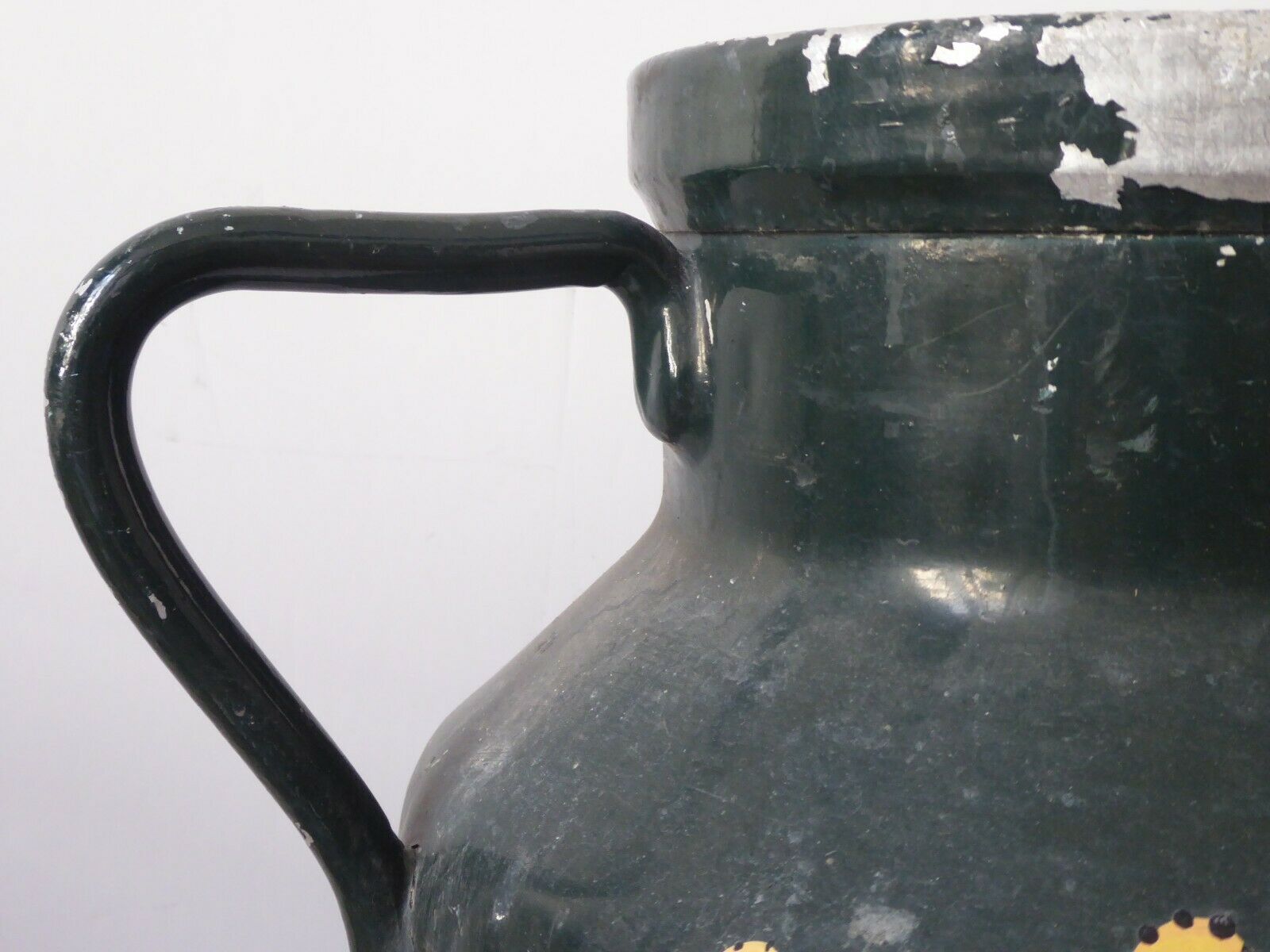 Aluminium umbrella holder