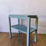 Table basse en pistache des années 60.