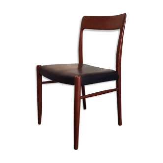 Scandinavian chair