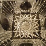 Fruit cup in finely chiseled crystal, square shape.