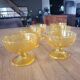 6 coupes à glace en verre jaune