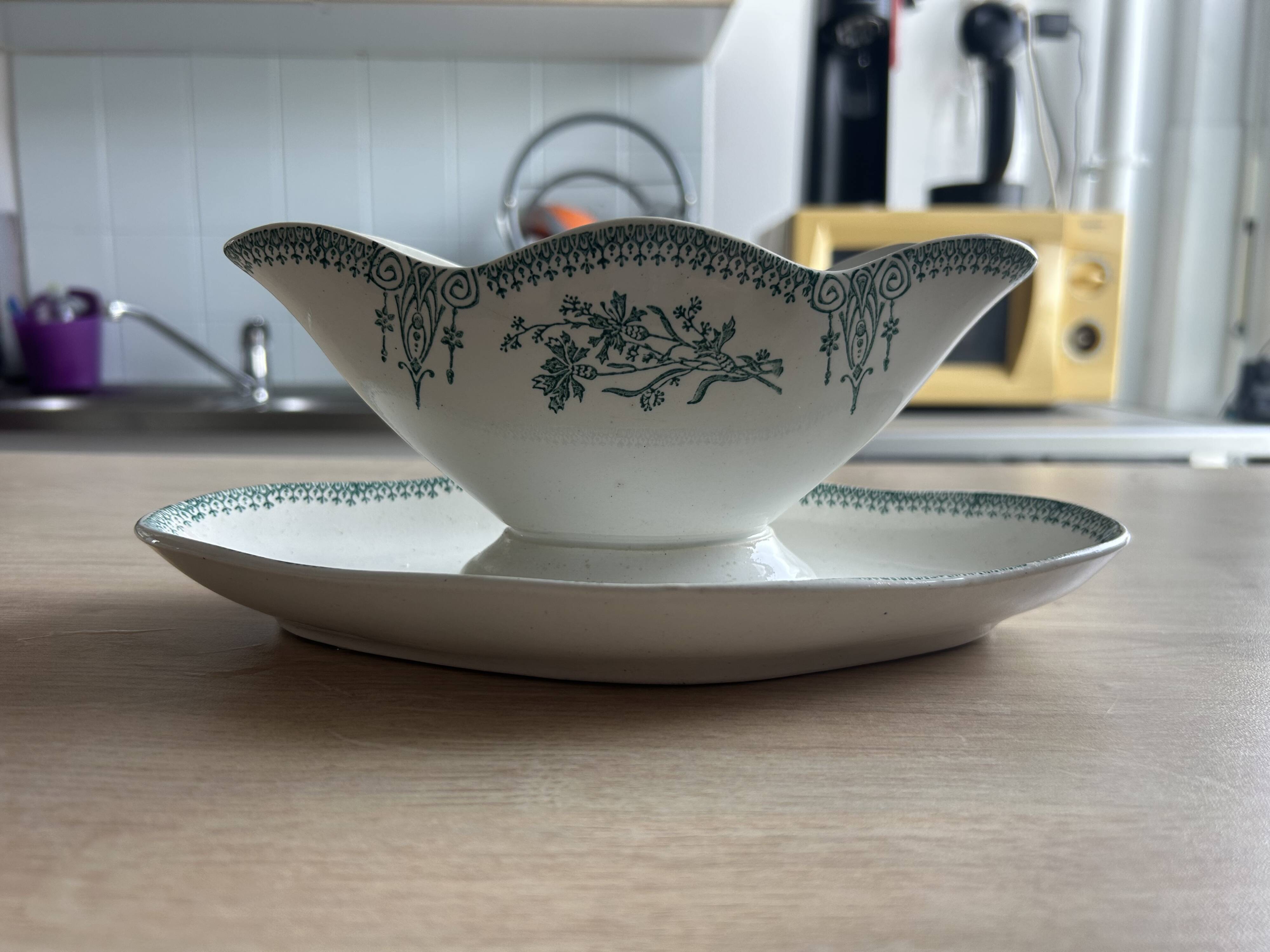 Saucière sur dormant Art Déco Saint-Amand modèle 4003⁠