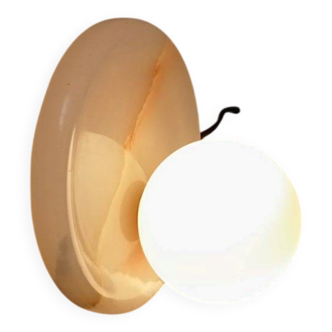 Modern wall lamp Onyx opal and gold metal